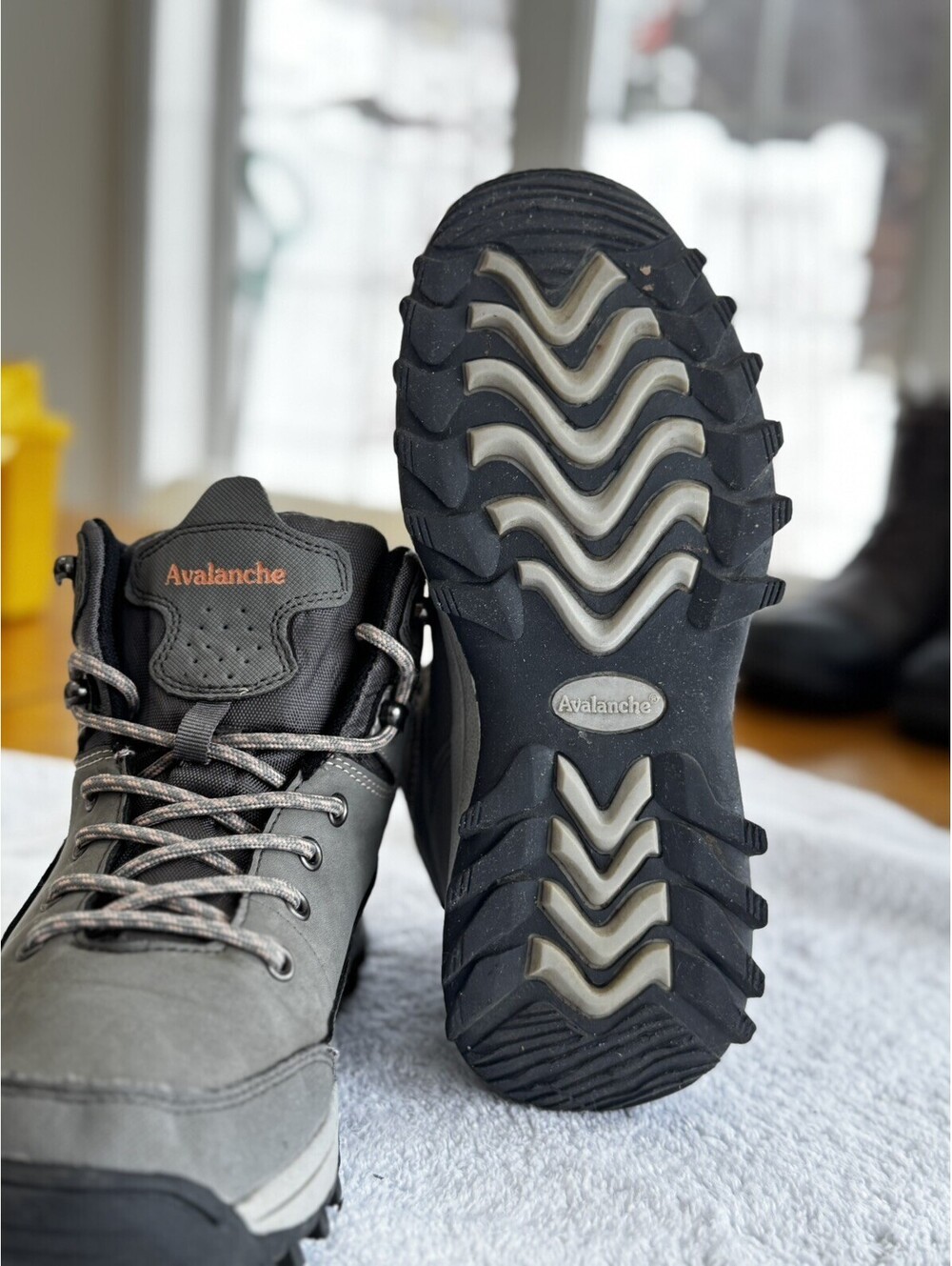 Avalanche “Steep” Winter Hiking Boots (women’s size ~8 per the tag: US 8 / UK 6